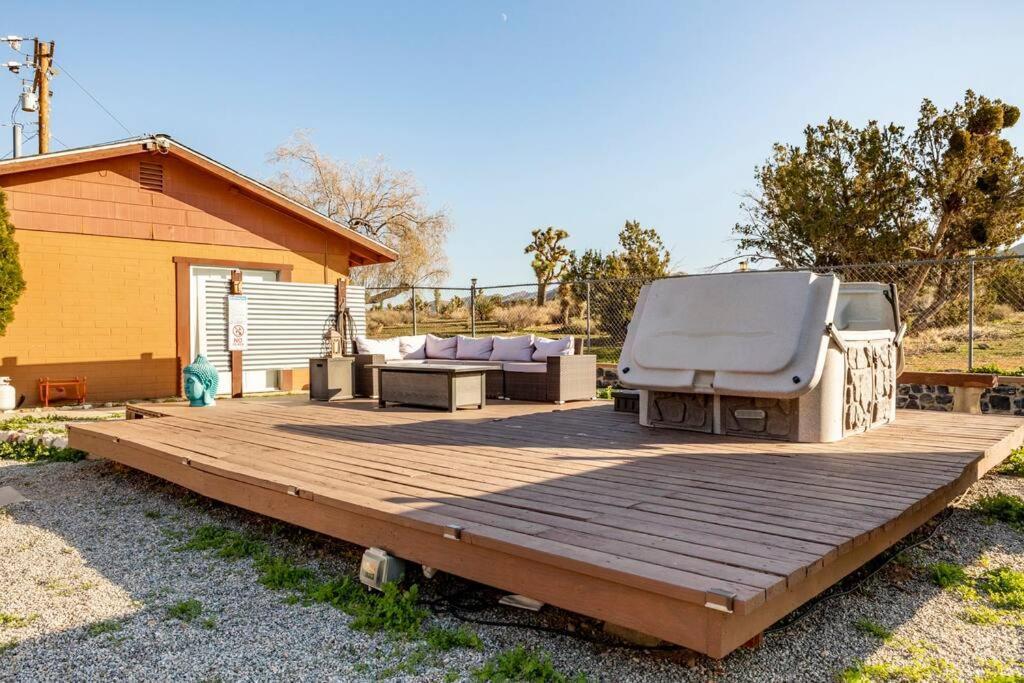 Jt'S Star Catcher Cabin - Hot Tub Yucca Valley Exterior foto
